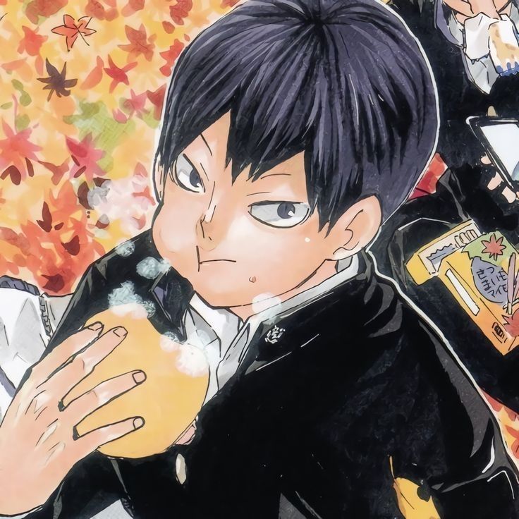 Kageyama eating
