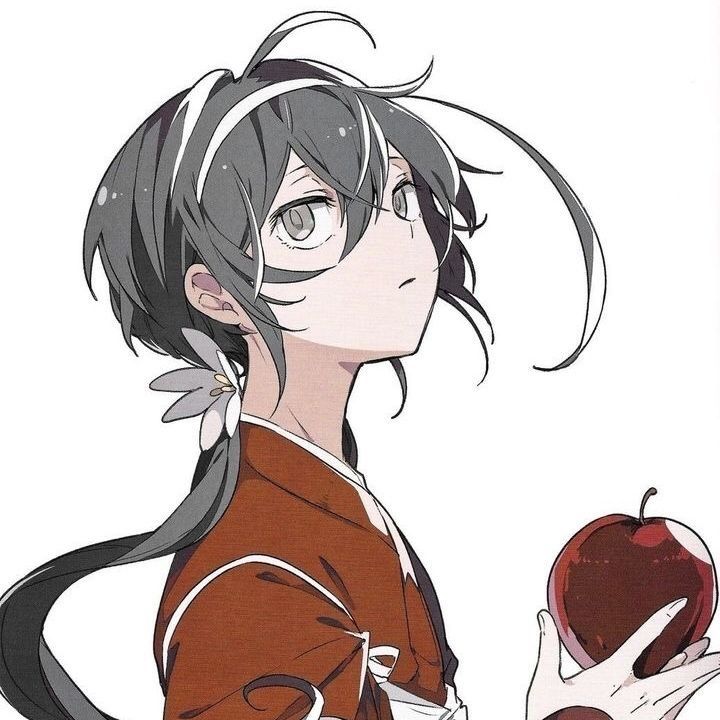 Kyouka holding an apple.
